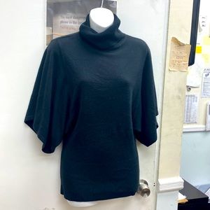 Smudge Black SweaterTurleneck Buttlerfly Sleeve